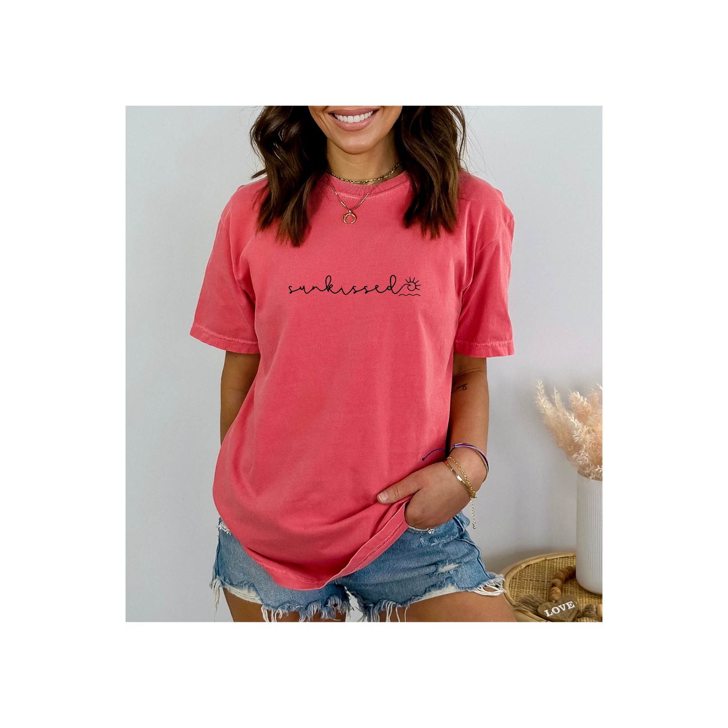 Minimalist Wave Sunkissed T-Shirt